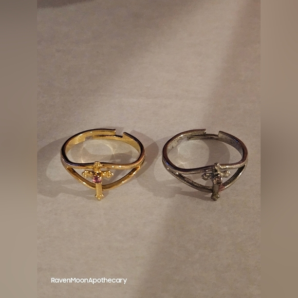 2 Cross Rings - Picture 1 of 5